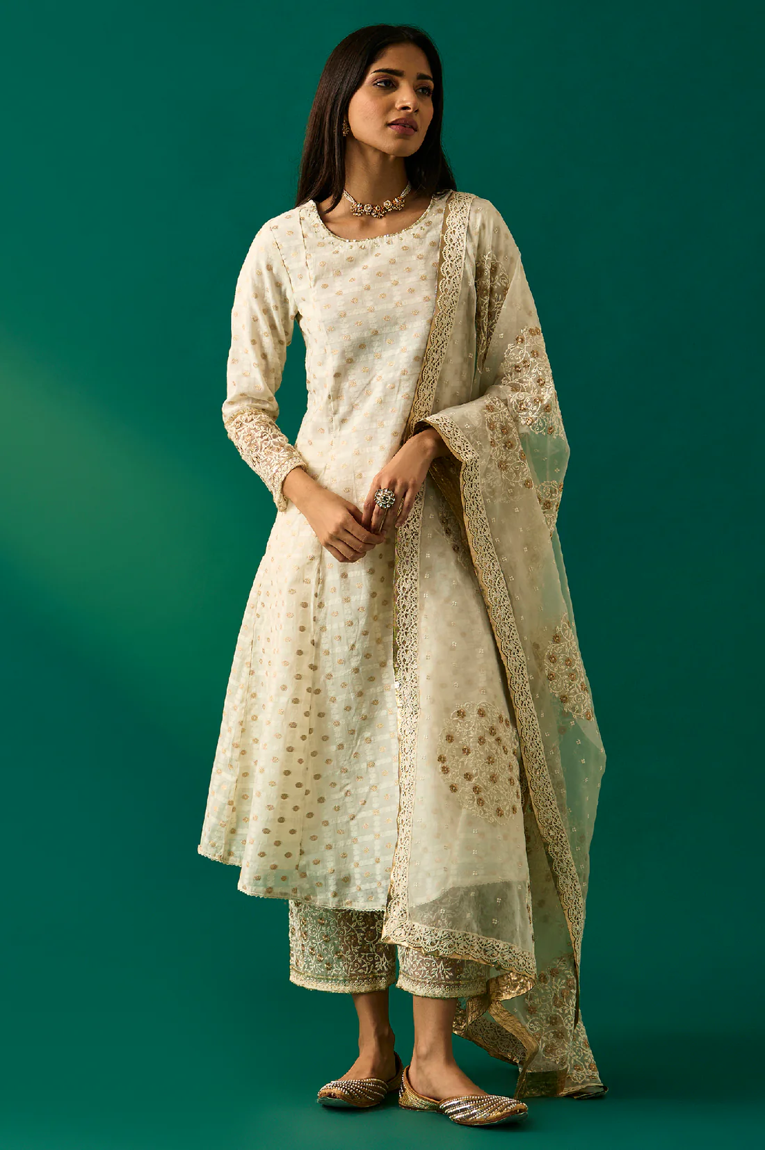 White Heavy Embroidered Anarkali Kurta